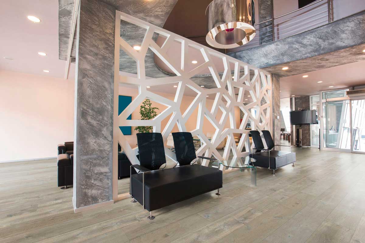 koelnparkett Landhausdiele Eiche Bora Bora in der Lobby – Der Parkett Riese Köln